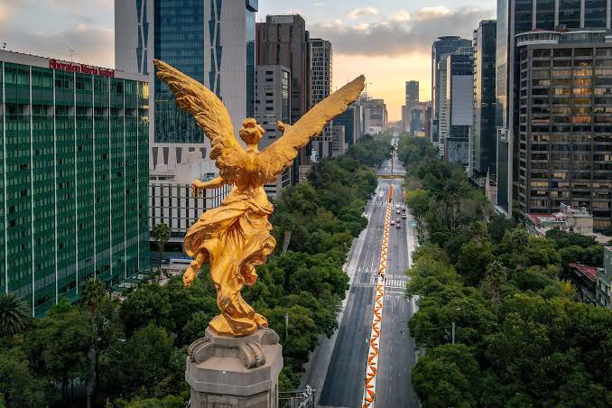 Viaje en grupo en Sprinter de Guadalajara a Ciudad de México