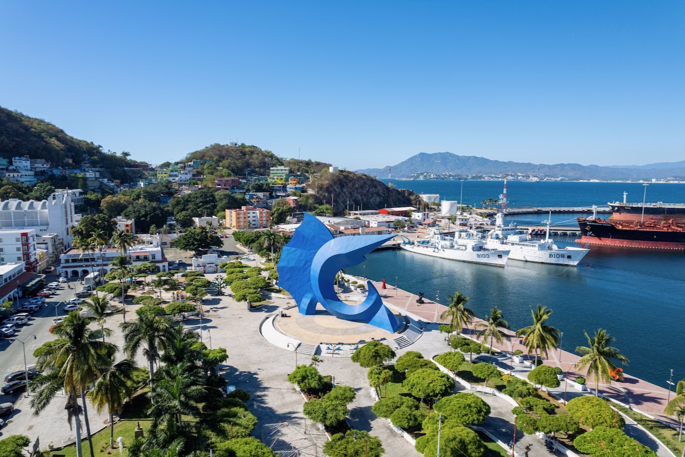 Viaje en grupo en Sprinter de Guadalajara a Manzanillo, Colima